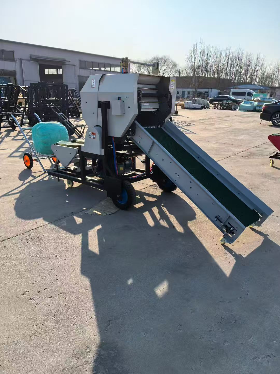 Пресс-подборщик и упаковщик си – обзор и цена Silage Baler Machine